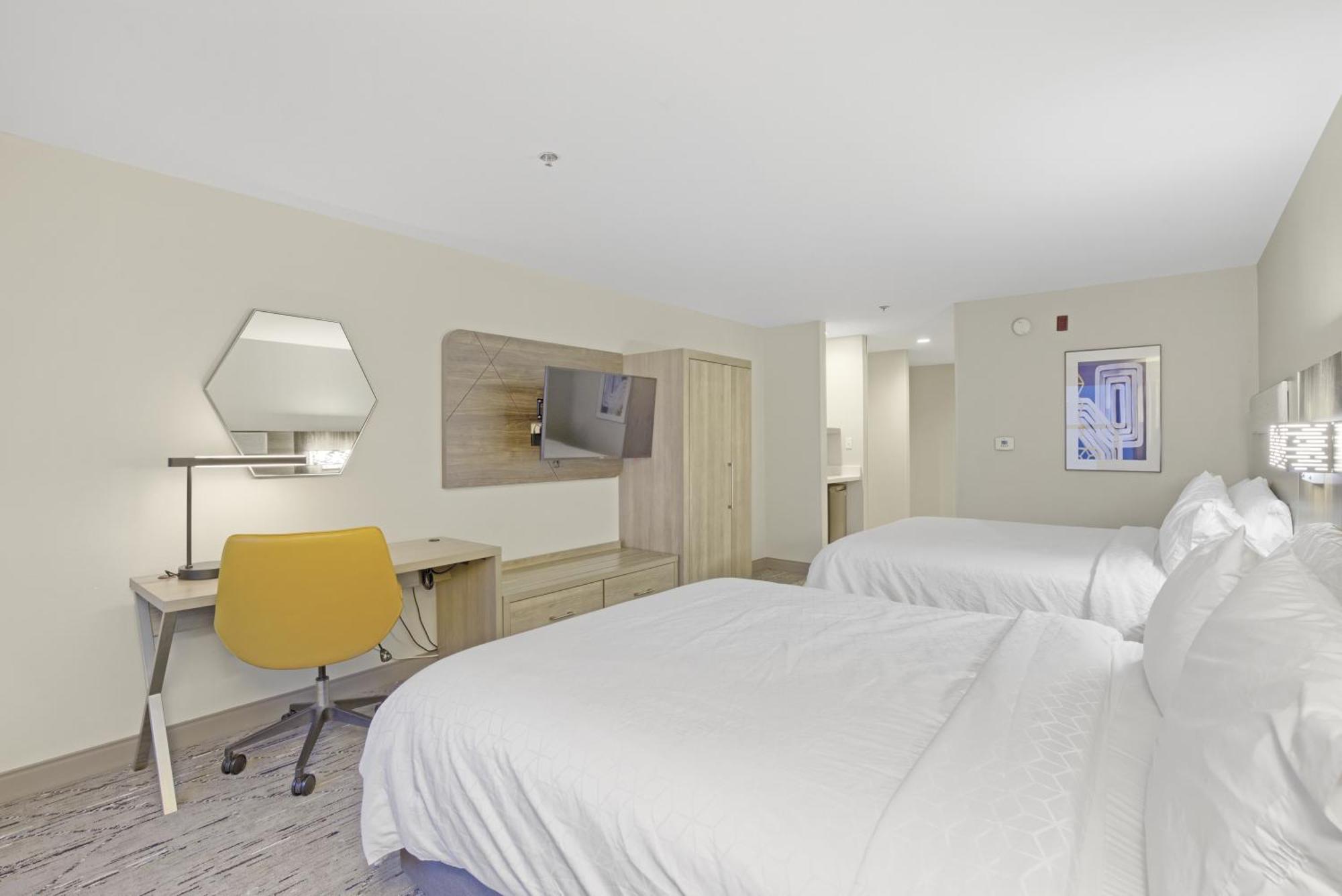 Holiday Inn Express - Gulfport Beach By Ihg Eksteriør billede