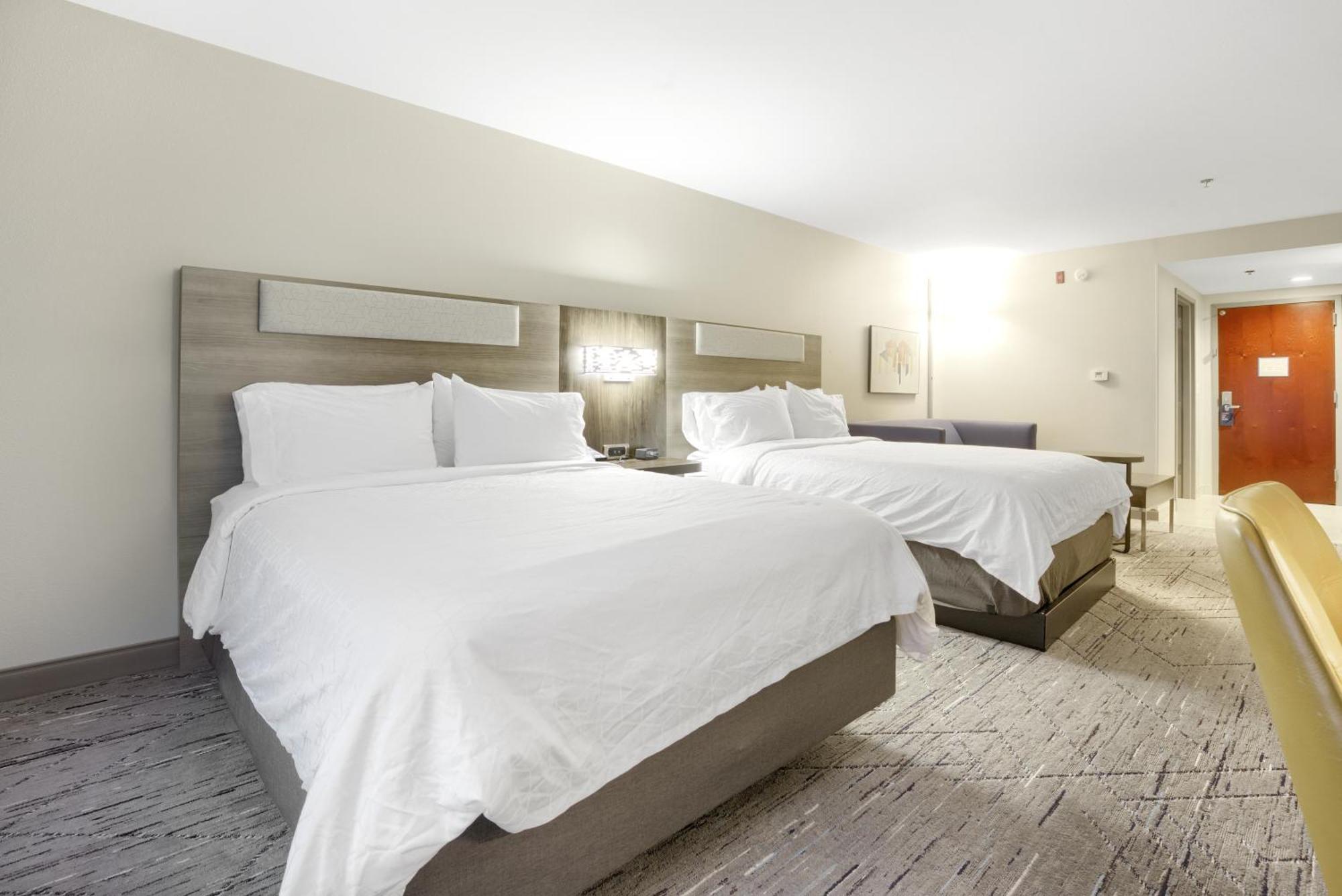 Holiday Inn Express - Gulfport Beach By Ihg Eksteriør billede